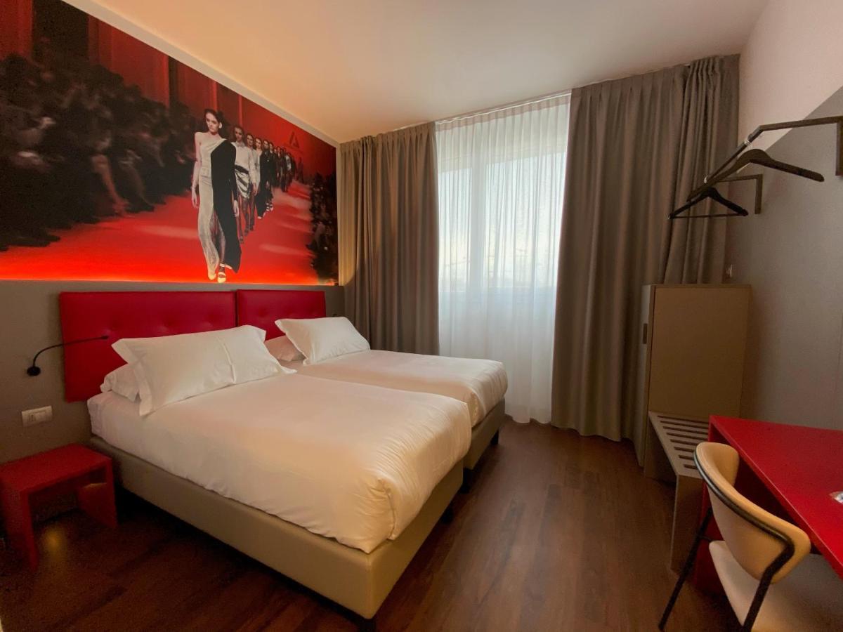 AMEDIA Hotel Milano Esterno foto