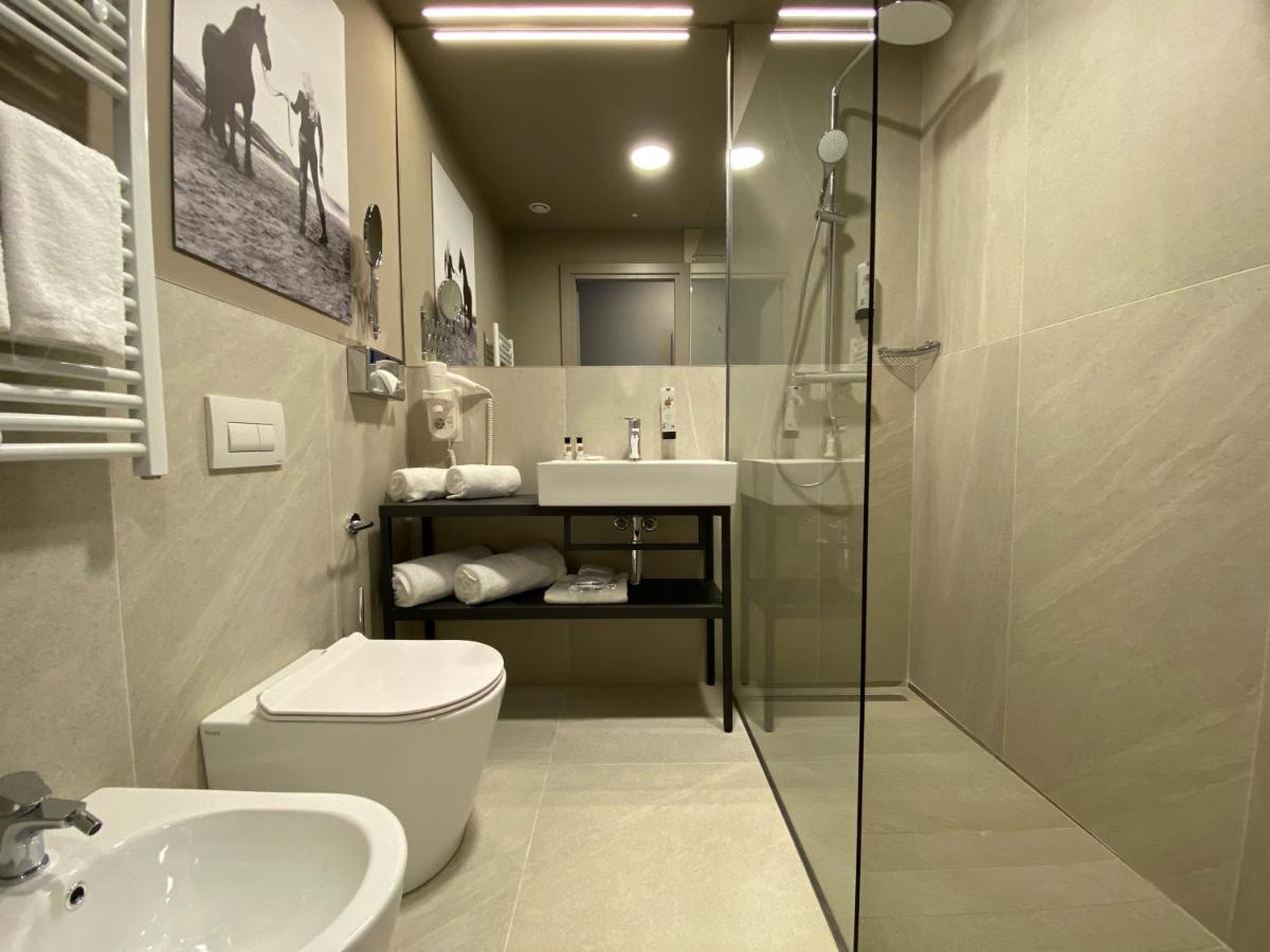 AMEDIA Hotel Milano Esterno foto