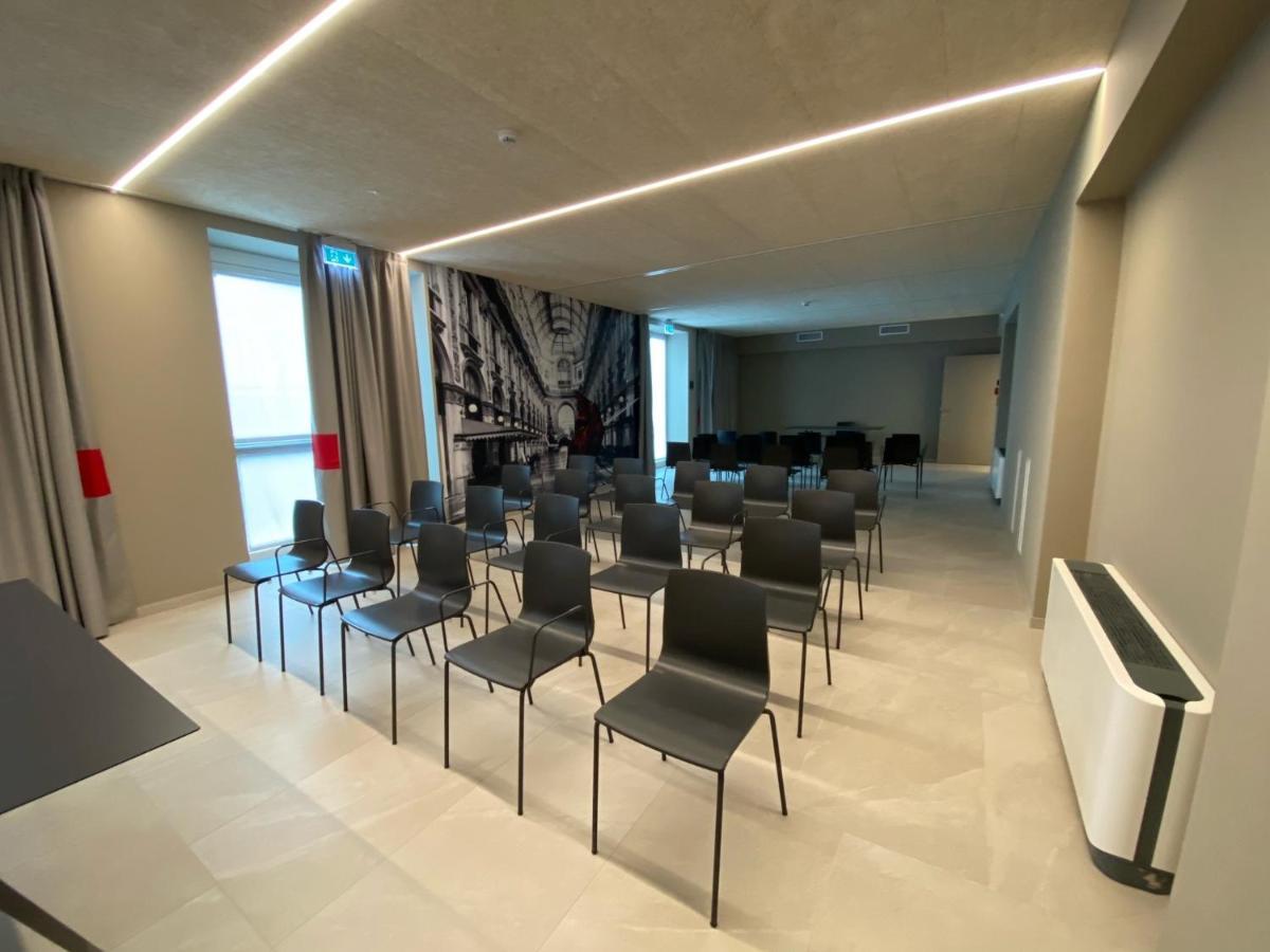 AMEDIA Hotel Milano Esterno foto