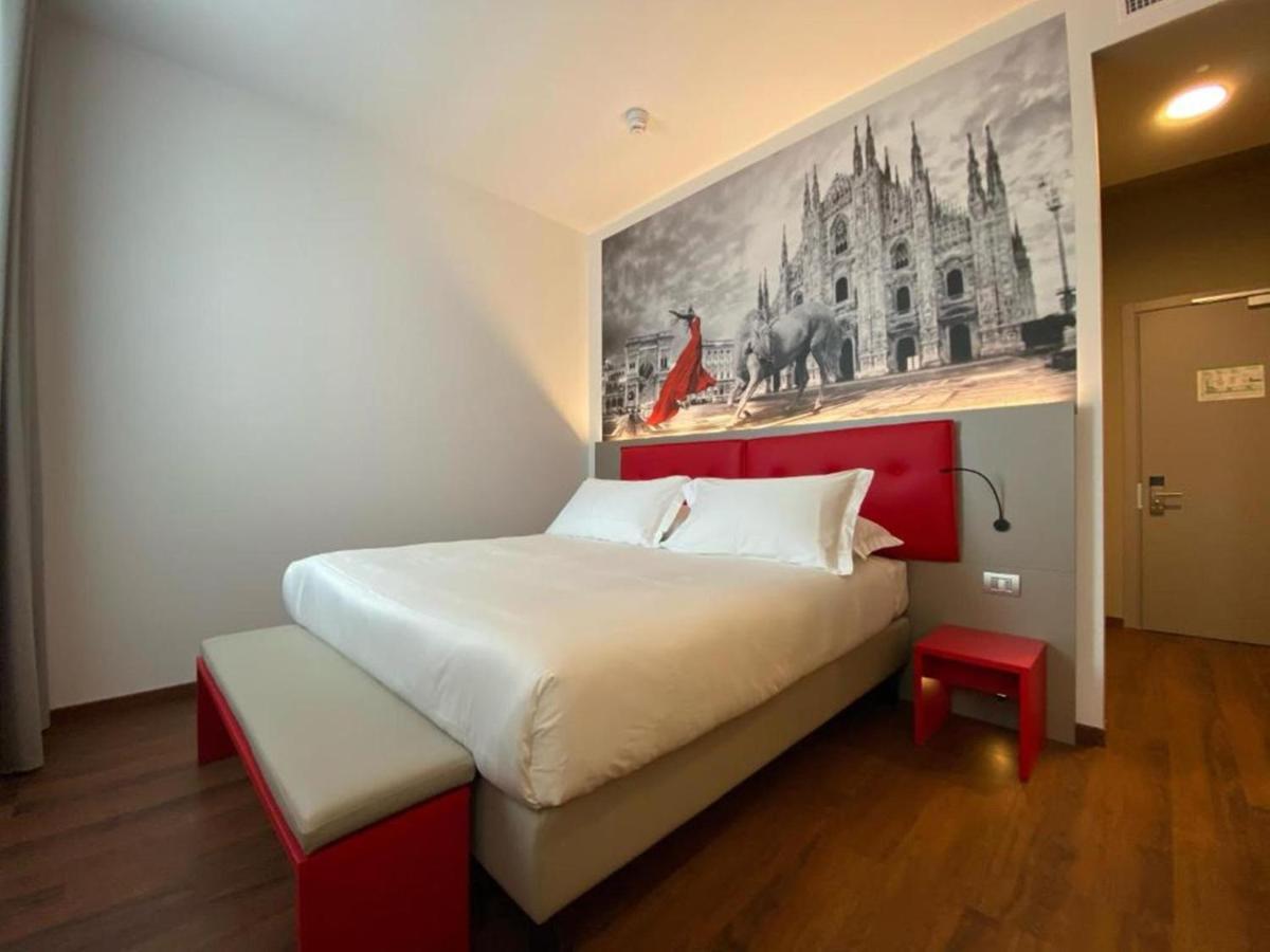 AMEDIA Hotel Milano Esterno foto