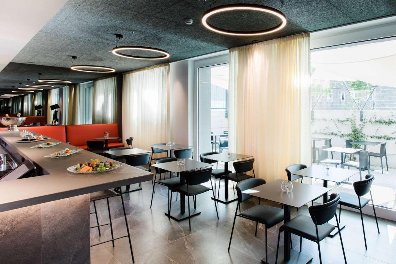 AMEDIA Hotel Milano Esterno foto