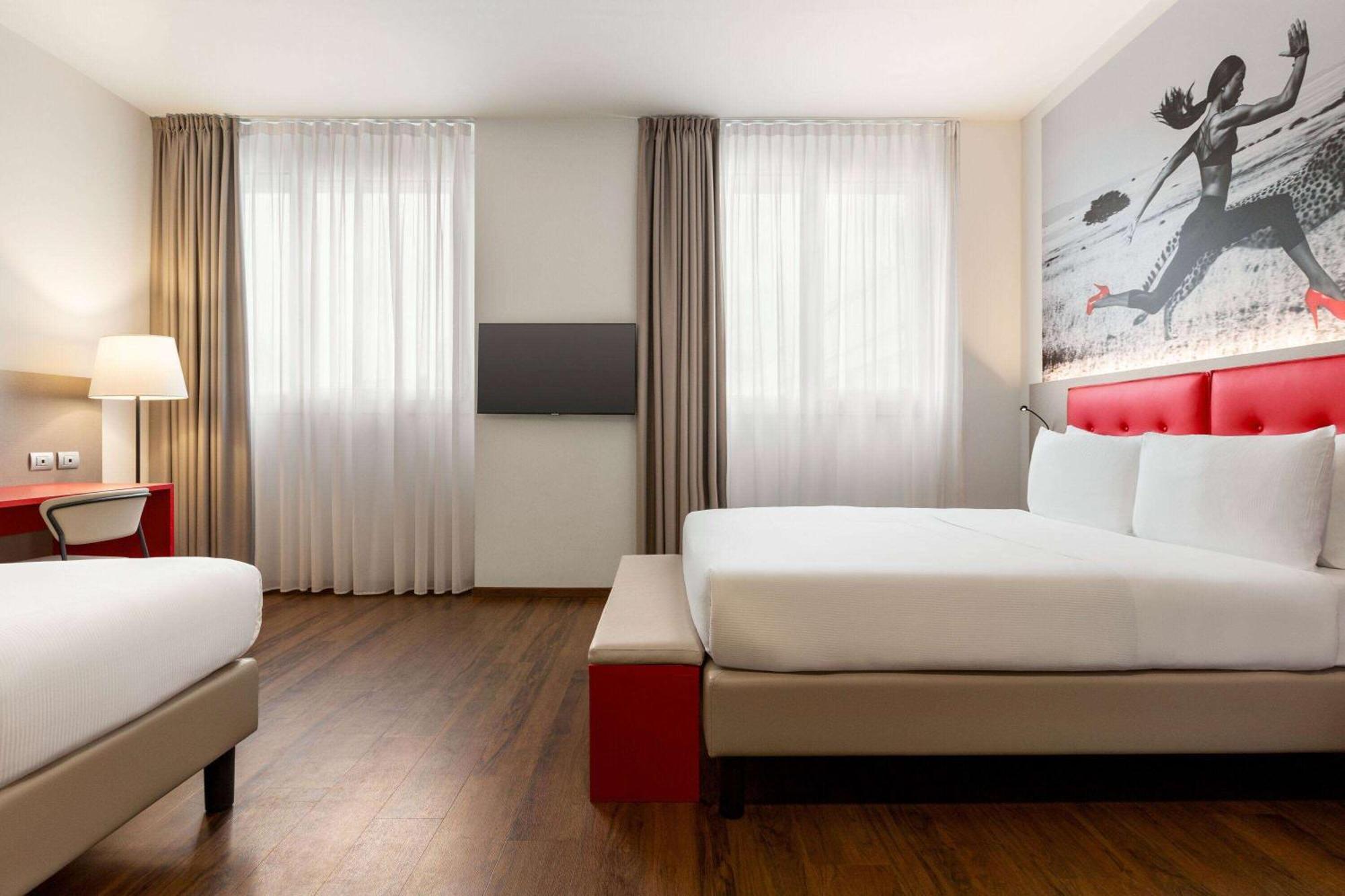 AMEDIA Hotel Milano Esterno foto