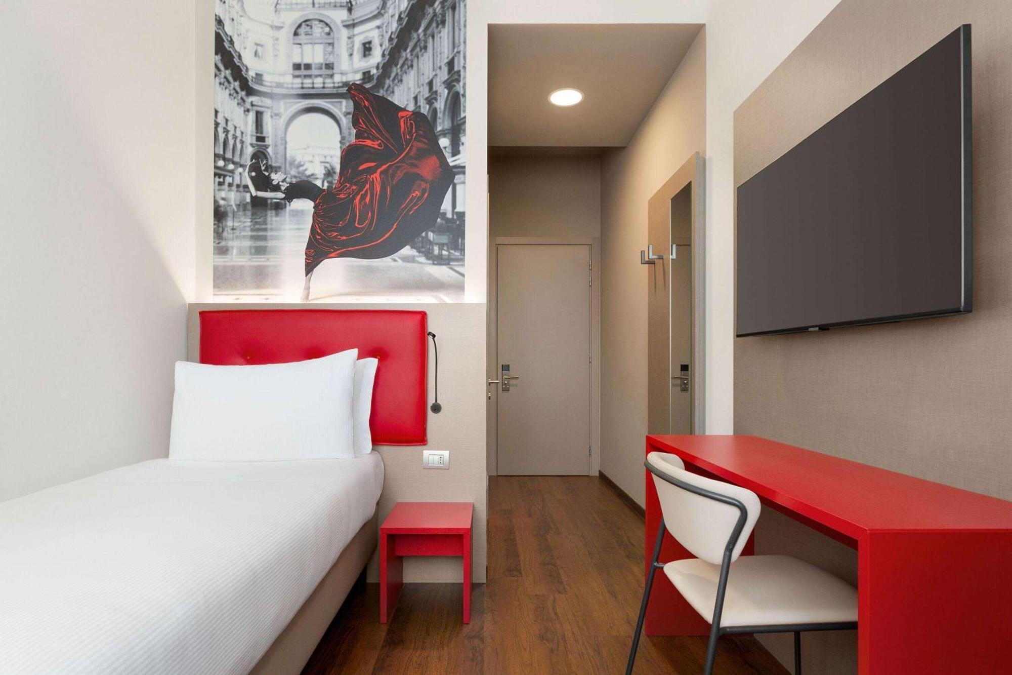 AMEDIA Hotel Milano Esterno foto