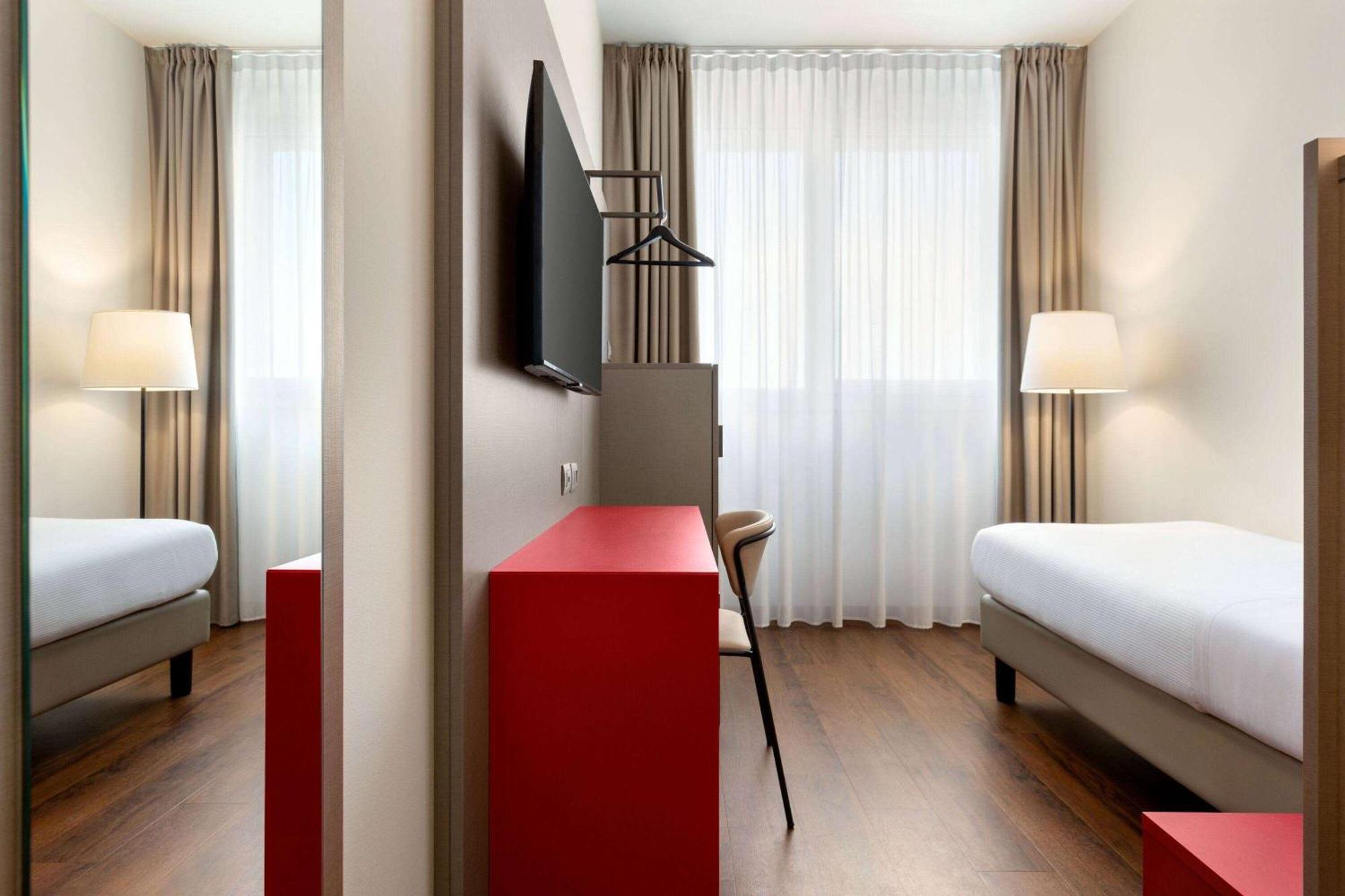 AMEDIA Hotel Milano Esterno foto